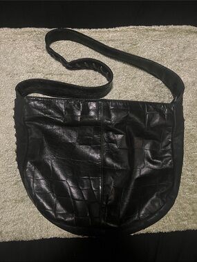 Classic Black Leather Crossbody Bag